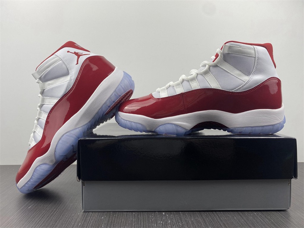 Air Jordan 11